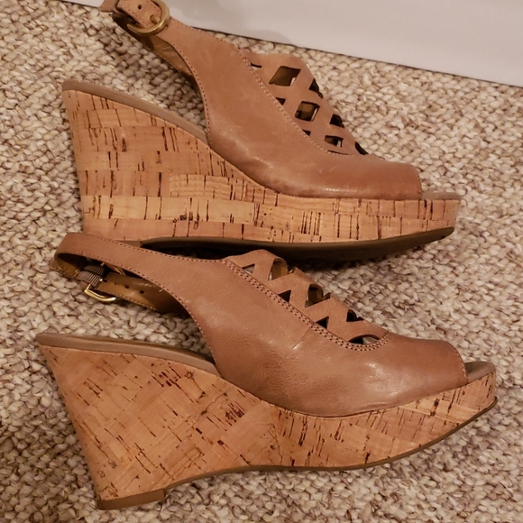 franco sarto conan wedge